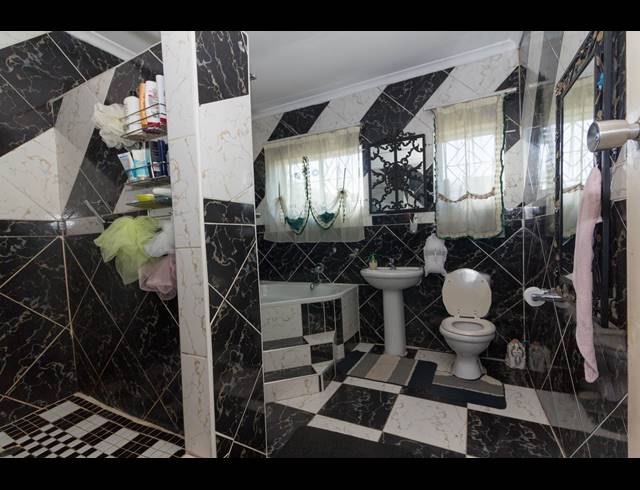 3 BEDROOM HOUSE FOR SALE IN BURLINGTON HEIGHTS